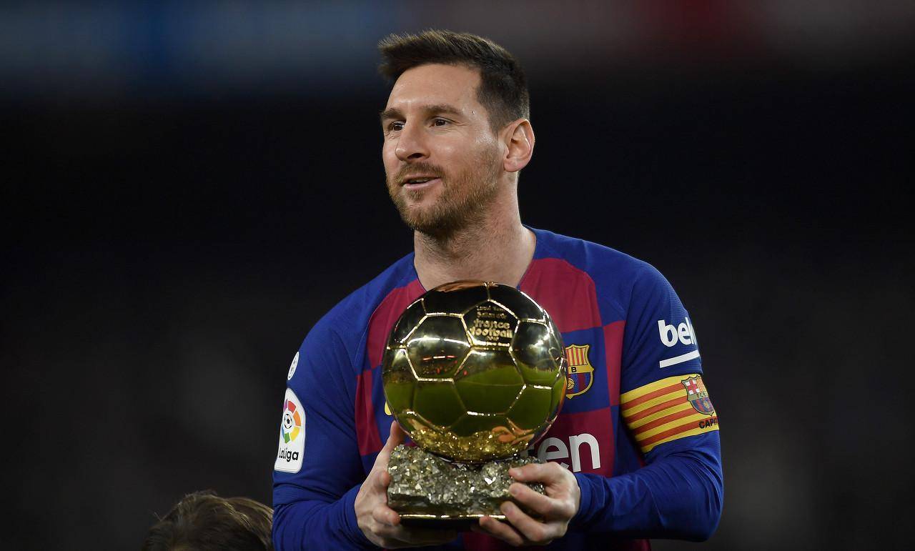 每个賽(sài)季(jì)MVP次数最(zuì)多的球员：梅(méi)西(xī)在(zài)前十(shí)中占九次！且是(shì)榜首！