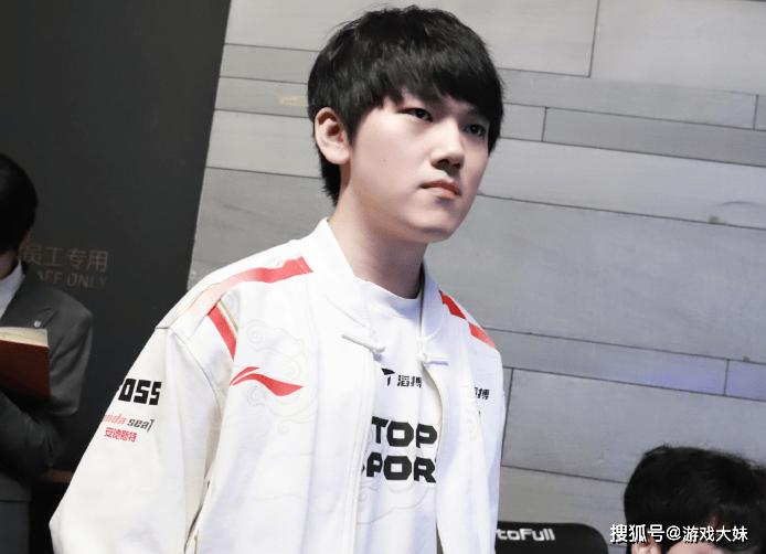 LPL第三赛段MVP次数，两人并列第一，AL中单至今还是0次