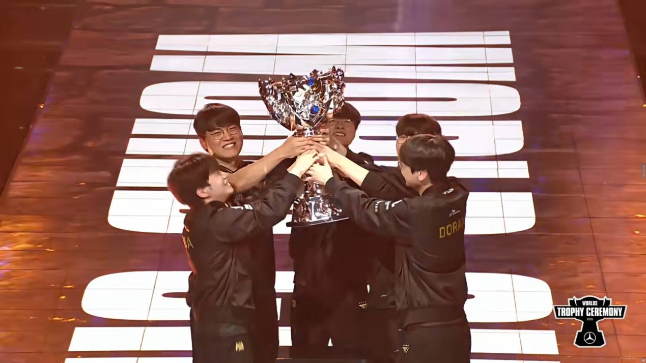 LOL六冠王传奇诞生！Faker加(jiā)里奧(ào)登场，T1决胜局爆发，创造(zào)新神话