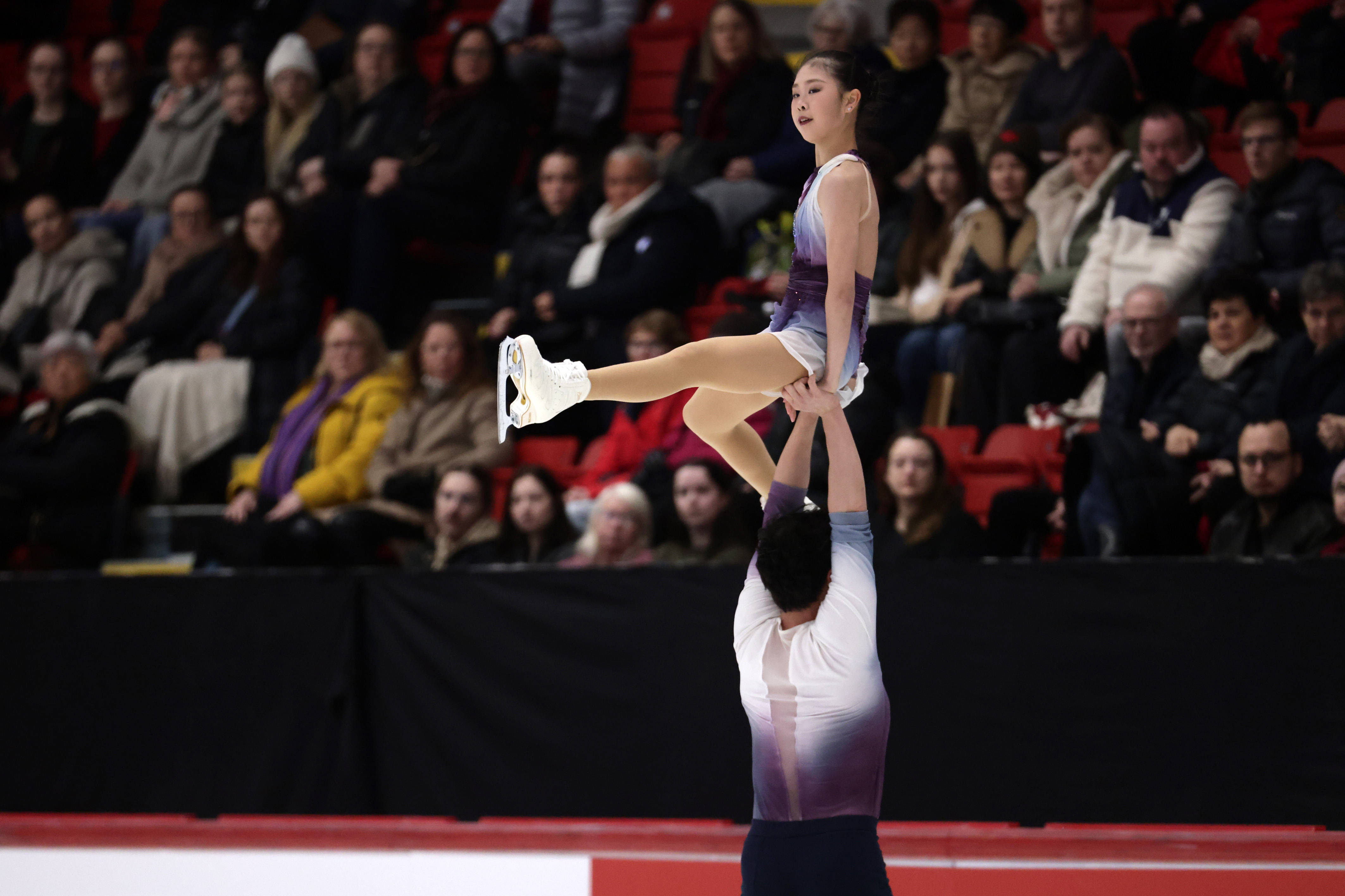 (体育)花样滑冰——世界大奖赛芬兰站:双人滑自由滑赛况