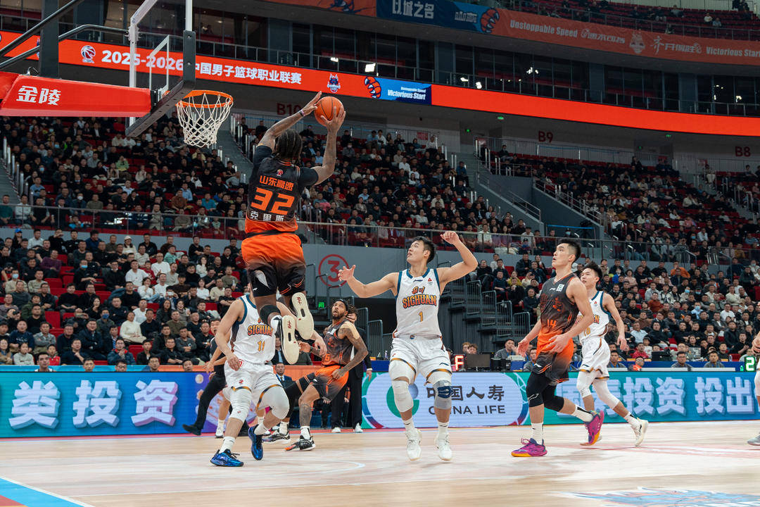 三(sān)外(wài)援打(dǎ)全(quán)华班(bān)，山东高速男篮臨(lín)沂主(zhǔ)场首战赢得有点难