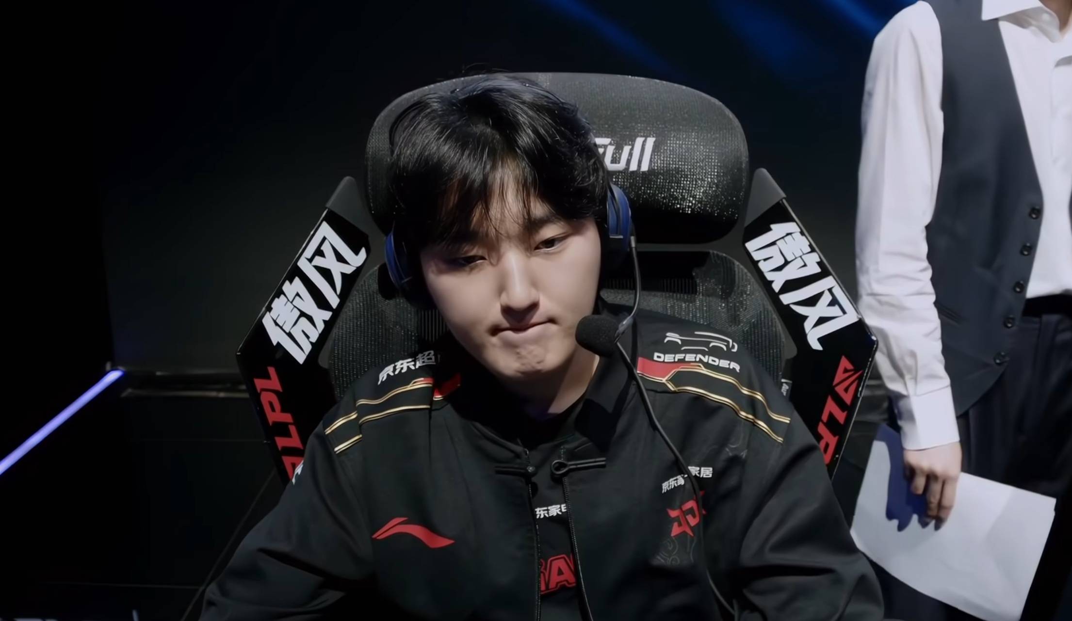 LPL转会期爆料！最大巨头出手，斥巨资抢夺韩援，BLG面临解散危险