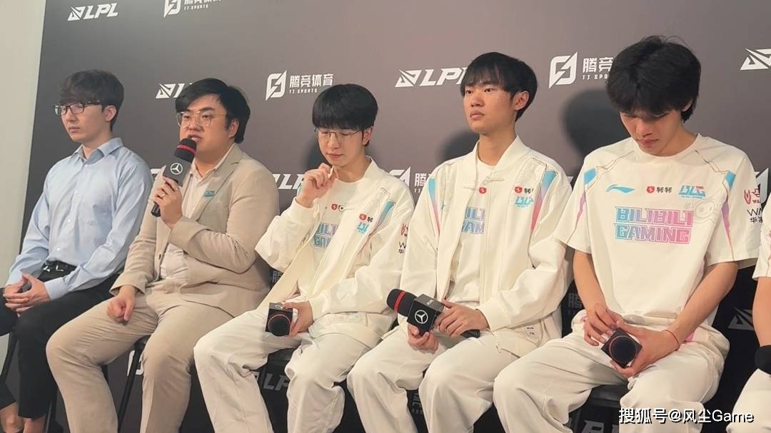 S15瑞士轮最佳阵容出炉！LPL三人上榜，国产选手仅有一位