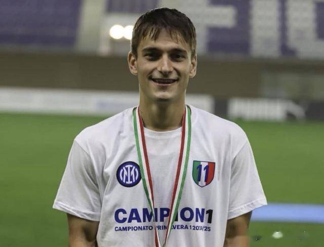 国米青训报告（六）：蓝黑色的小贝——贝伦布鲁赫