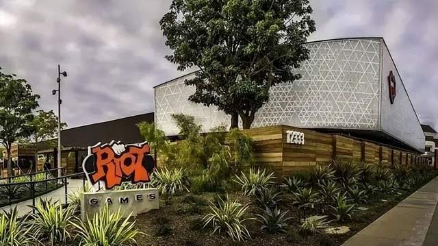 LOL2被官方辟谣？拳(quán)頭(tóu)公布LOL重磅更新：引擎升級(jí)，玩法(fǎ)调整！