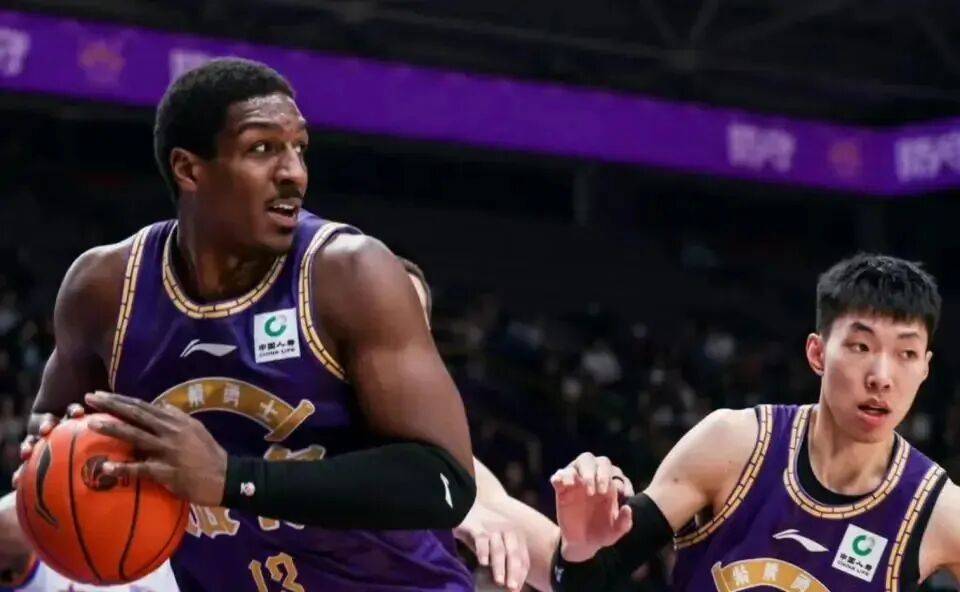 輸(shū)北控队第(dì)二天，辽篮再收三坏消息，杨鳴(míng)脸色挂不住了