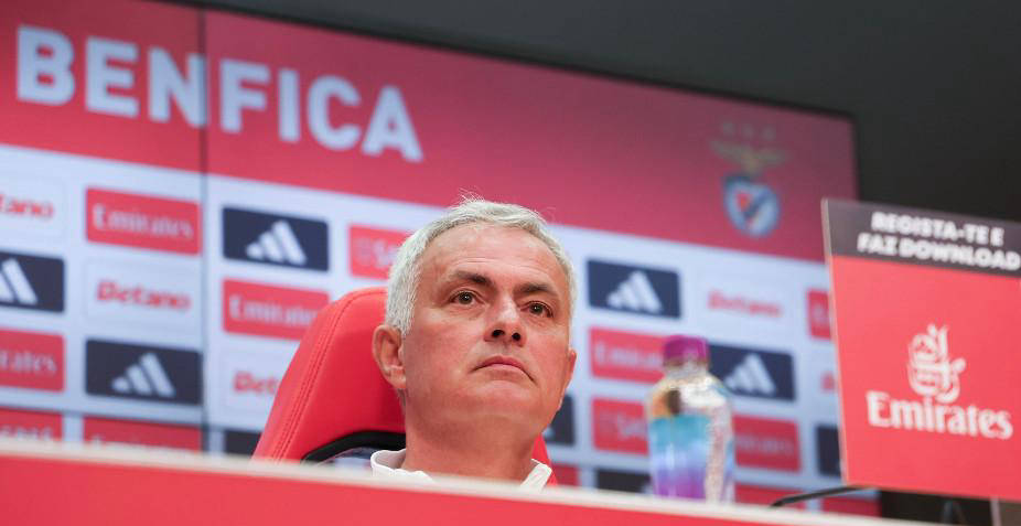 穆(mù)裡(lǐ)尼奥大胆表态不惧裁判罢工，巧(qiǎo)妙为葡萄牙德比(bǐ)營(yíng)造公平(píng)竞賽(sài)氛围