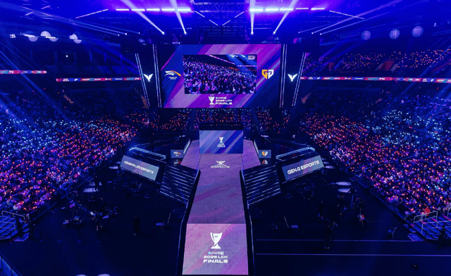 年度电竞热度榜单火了！LOL占据半壁江山，王者荣耀竟然没人看？