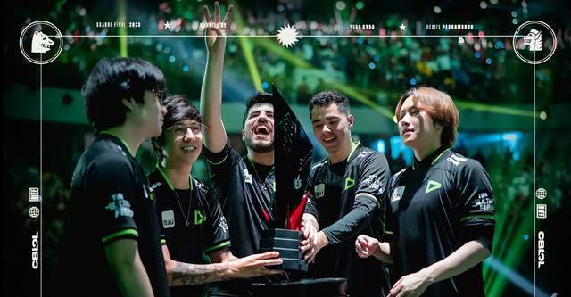 Bin自(zì)愧不如！LOL选手(shǒu)擅自(zì)离隊(duì)，怒怼主教練(liàn)：以为你是(shì)Faker？